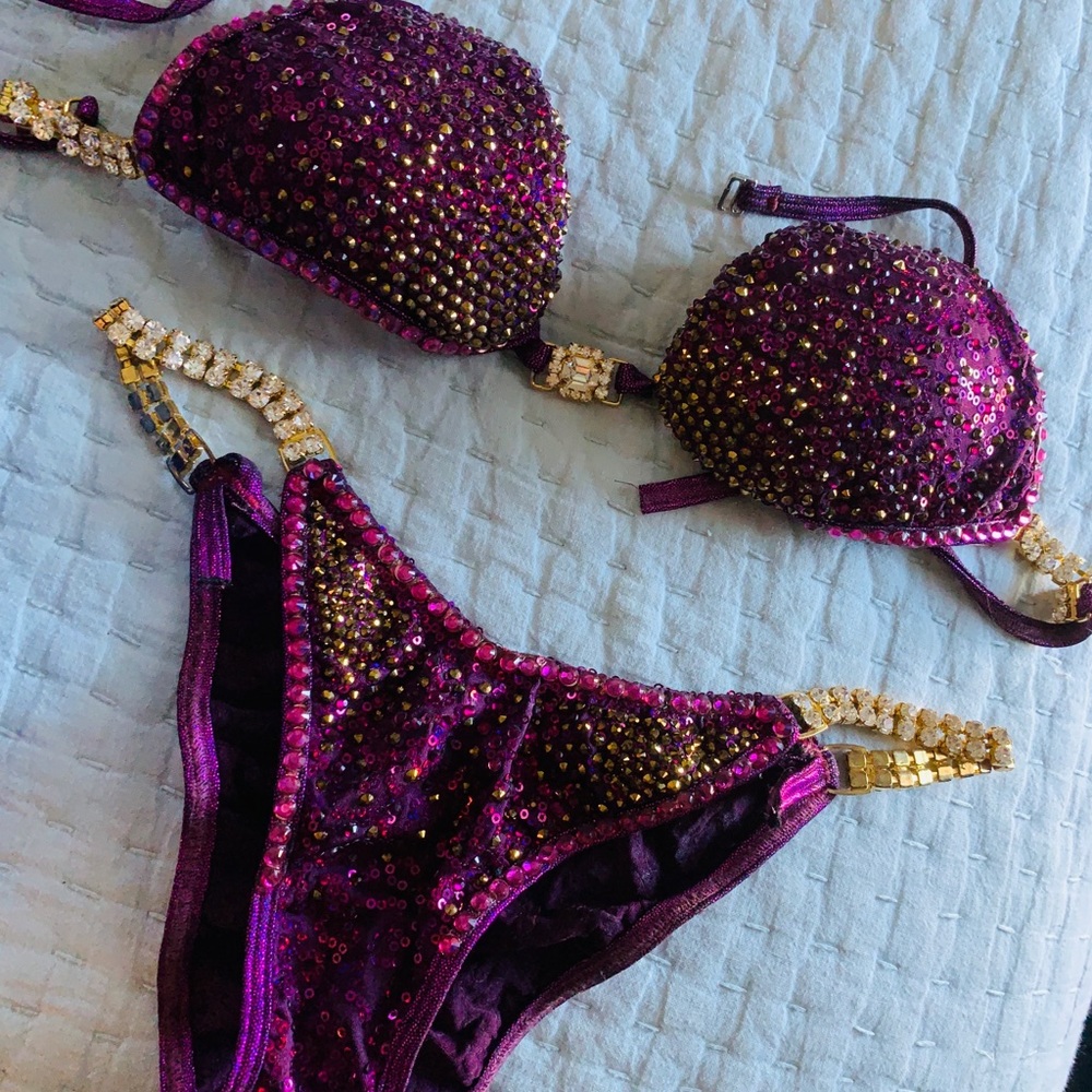 Figure competition bikini